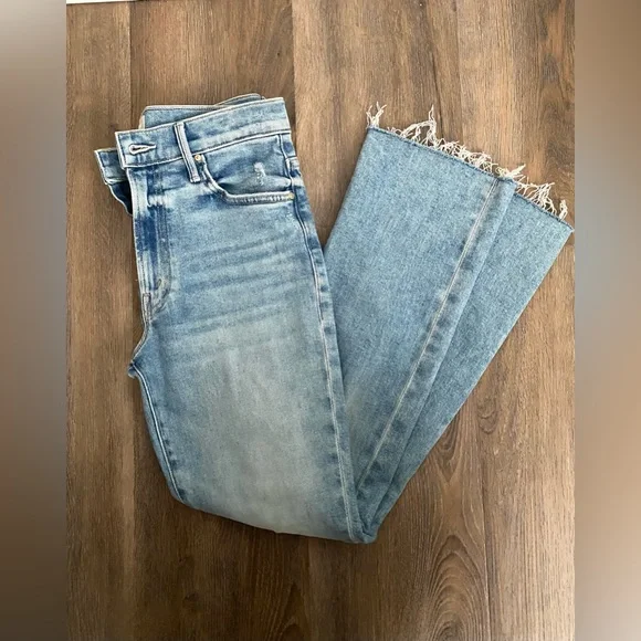 MOTHER The Insider Flood Fray jeans, size 28,Peek-a-boo wash
